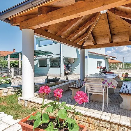 Veljko 100 Apartman Pula